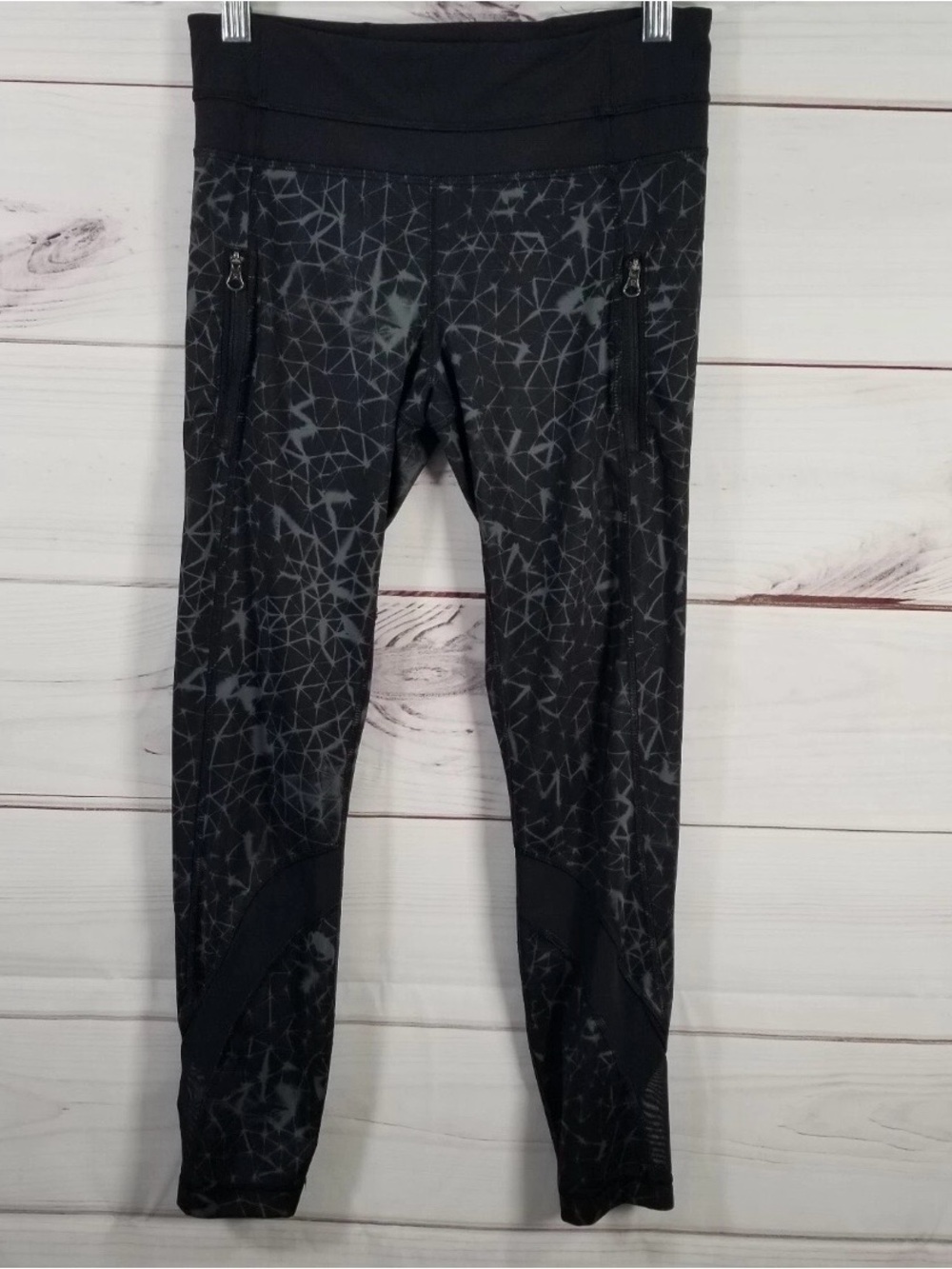 Lululemon Athletica Black Patterned Leggings 6